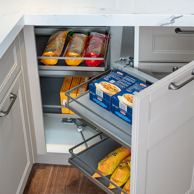 Gabinete de cocina multifuncional de madera maciza de estilo americano con puertas agitadoras