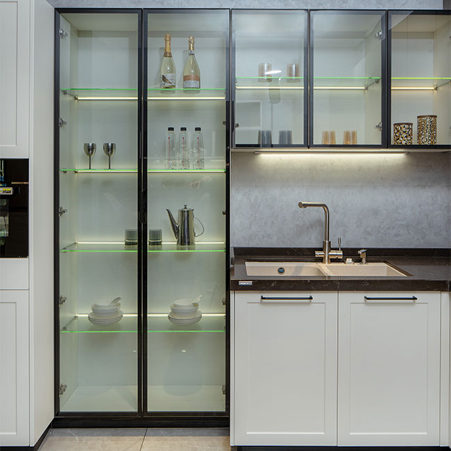 Hochwertiger klassischer Massivholzschrank im amerikanischen Stil, moderne Shaker-T&uuml;r-K&uuml;chenschr&auml;nke, flach verpackt, amerikanischer wei&szlig;er Shaker-modularer Massivholz-K&uuml;chenschrank