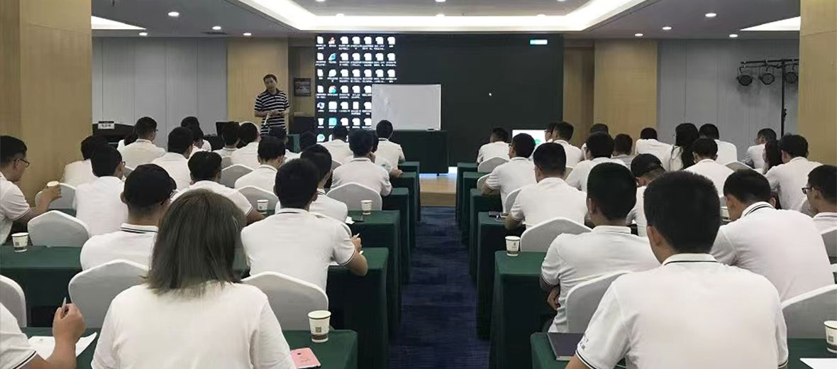 Treinamento de funcion&aacute;rios
