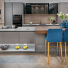 Kabinet Dapur Lacquer Matt Grey Moden dengan Pintu Pengatup Kaca dan Kabinet Pulau Masak / Reka Bentuk Kabinet Dapur Mewah Kabinet Dapur Pengatup Bergulir Kabinet Dapur Jenis Vintaj