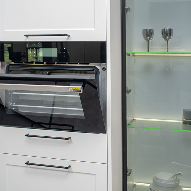 Hochwertiger klassischer Massivholzschrank im amerikanischen Stil, moderne Shaker-T&uuml;r-K&uuml;chenschr&auml;nke, flach verpackt, amerikanischer wei&szlig;er Shaker-modularer Massivholz-K&uuml;chenschrank